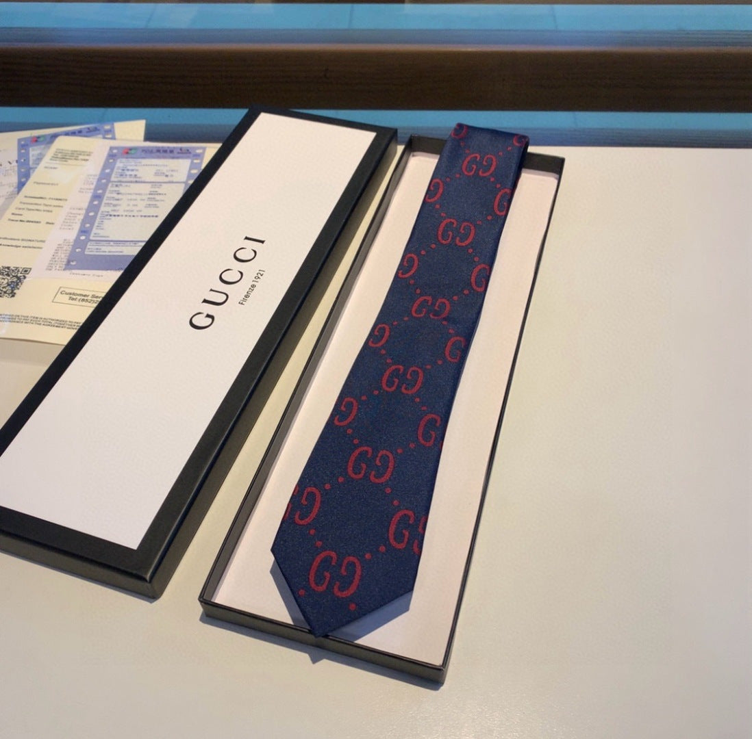 Gucci Style Men's Oversized GG Silk Tie