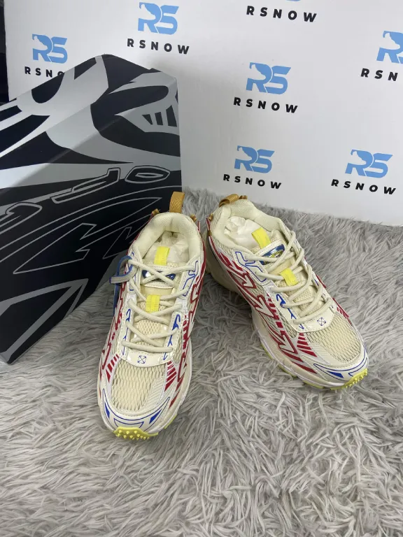 OFF WHITE Be Right Back Red Beige OMIA289F 25LEA001 0057
