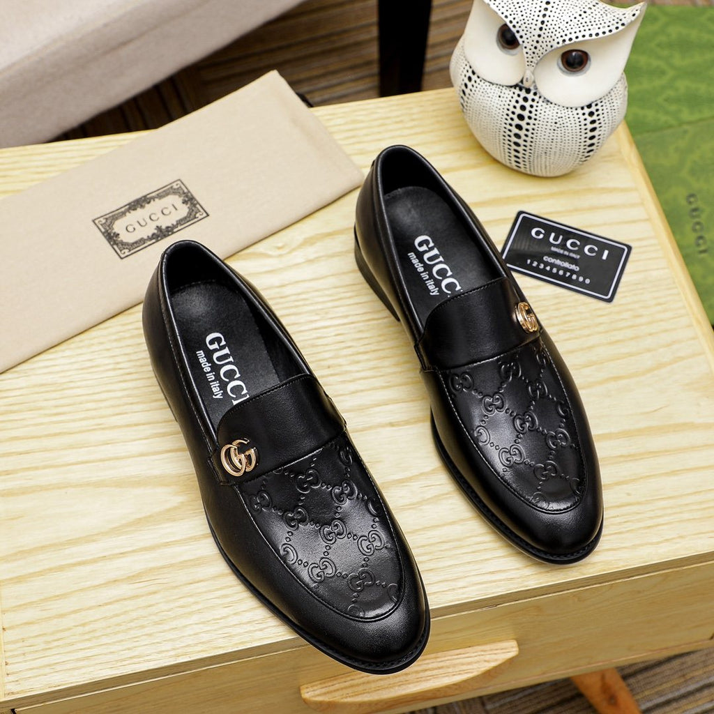 Gucci Black Embossed Hardware Loafers